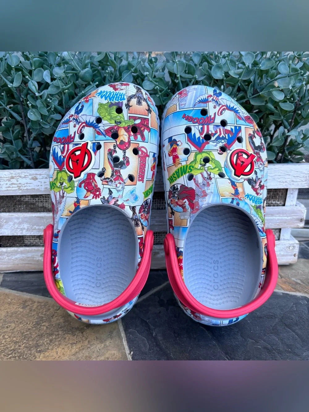 Crocs Kids' Avengers Off Court Clogs